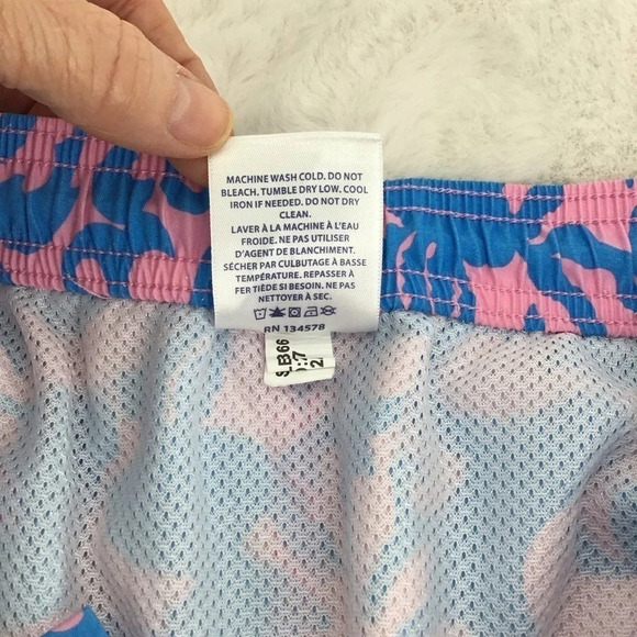 Vineyard Vines Men’s Printed Chappy Swim Trunks Starfish Seahorse Size Medium - Picture 8 of 8